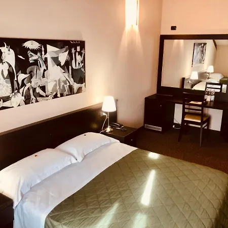ホテル Malpensa Aereoporto Tornavento